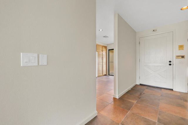 14 Ponderosa Circle, Palm Desert, CA 92211