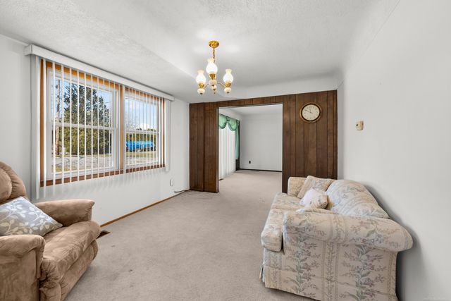 53165 Franklin Drive, Utica, MI 48316