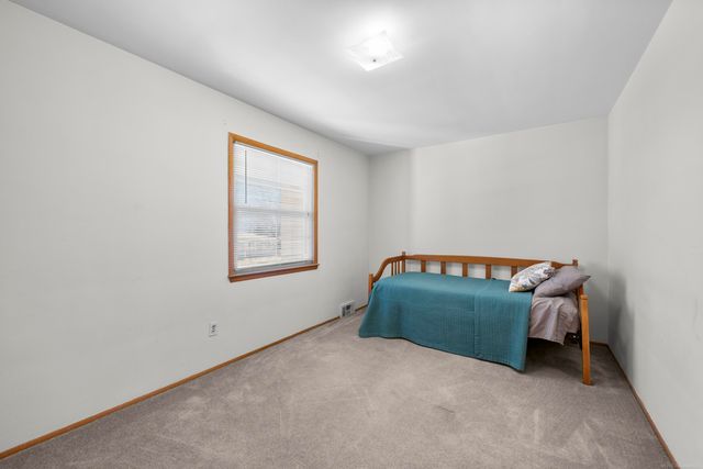 53165 Franklin Drive, Utica, MI 48316