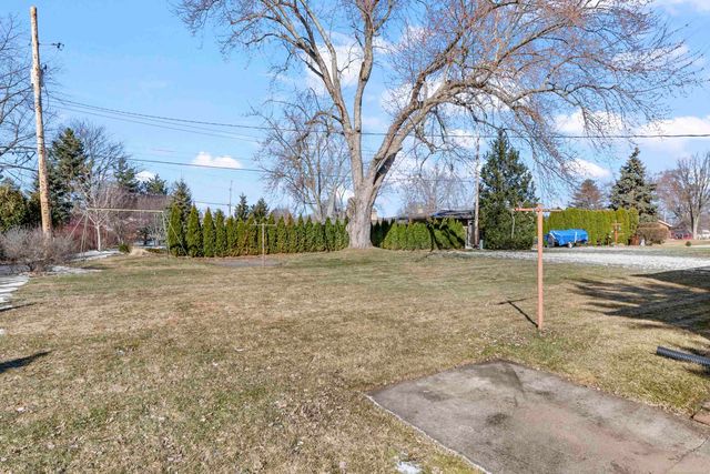 53165 Franklin Drive, Utica, MI 48316