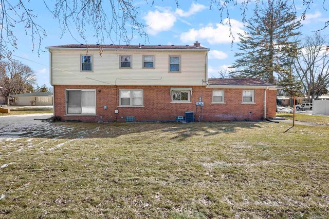 53165 Franklin Drive, Utica, MI 48316