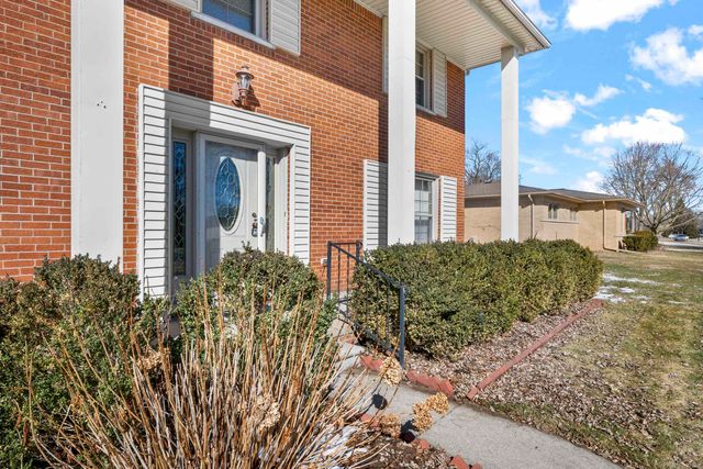 53165 Franklin Drive, Utica, MI 48316