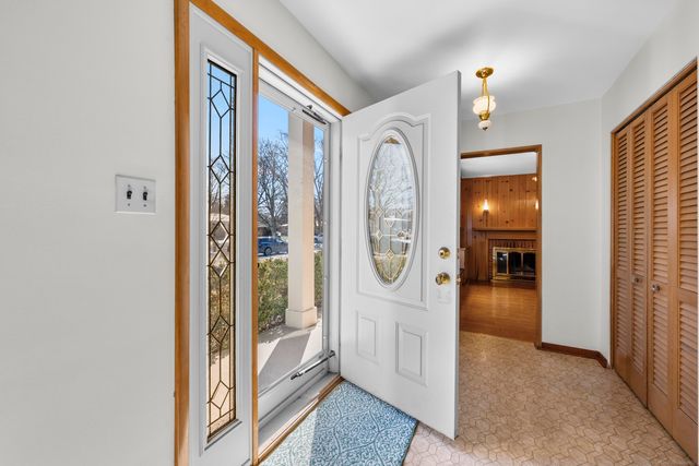 53165 Franklin Drive, Utica, MI 48316