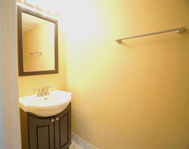 2263 FLETCHERS POINT CIRCLE, Tampa, FL 33613