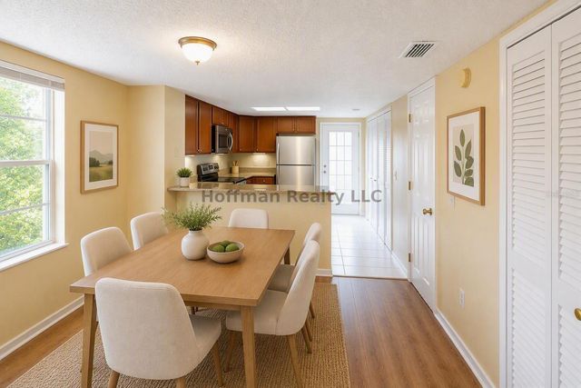 2263 FLETCHERS POINT CIRCLE, Tampa, FL 33613