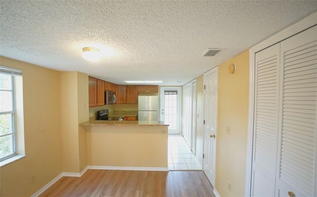 2263 FLETCHERS POINT CIRCLE, Tampa, FL 33613