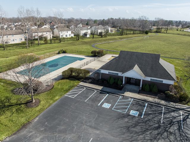 1844 Creekside Drive, Brownsburg, IN 46112