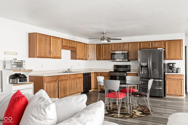 1844 Creekside Drive, Brownsburg, IN 46112