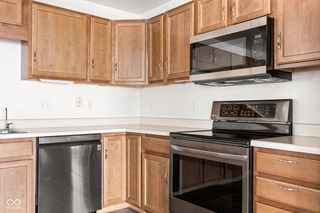 1844 Creekside Drive, Brownsburg, IN 46112