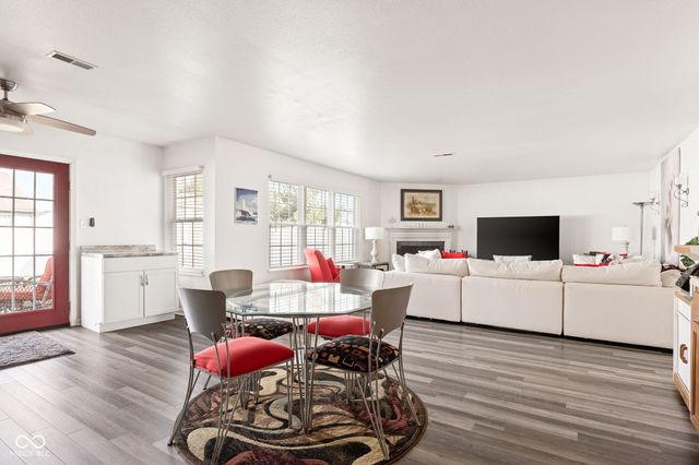 1844 Creekside Drive, Brownsburg, IN 46112