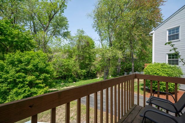 44 Brook Hollow Way, Manchester, NH 03103