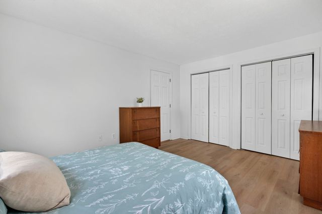 44 Brook Hollow Way, Manchester, NH 03103