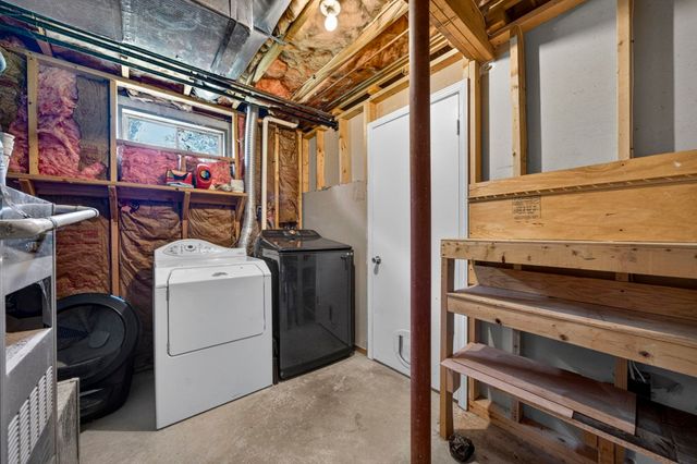 44 Brook Hollow Way, Manchester, NH 03103