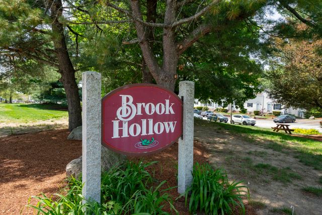 44 Brook Hollow Way, Manchester, NH 03103