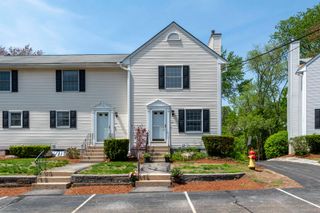 44 Brook Hollow Way, Manchester, NH 03103
