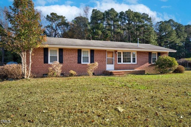 526 Maccripine Road, Pinetops, NC 27864