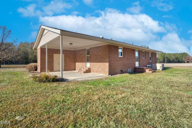 526 Maccripine Road, Pinetops, NC 27864