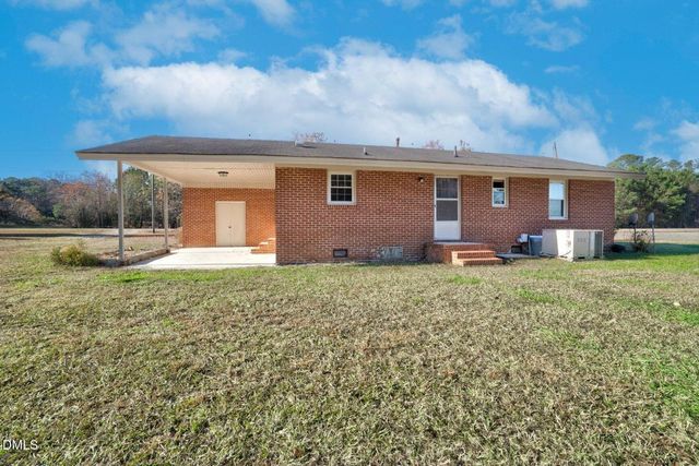 526 Maccripine Road, Pinetops, NC 27864