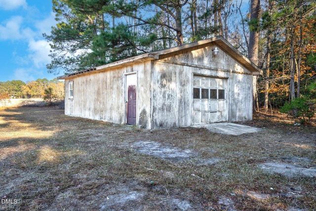 526 Maccripine Road, Pinetops, NC 27864