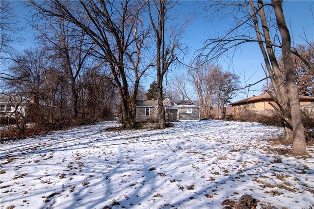 7923 HARRIS Avenue, Raytown, MO 64138