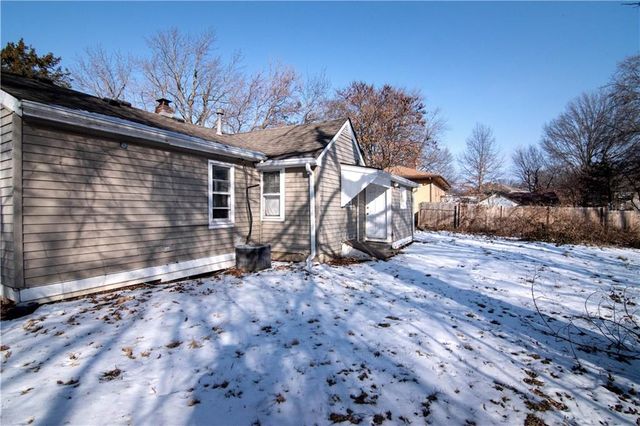 7923 HARRIS Avenue, Raytown, MO 64138