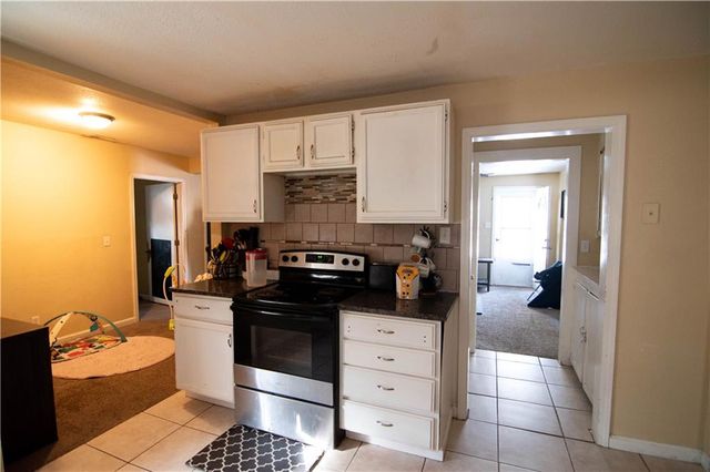 7923 HARRIS Avenue, Raytown, MO 64138