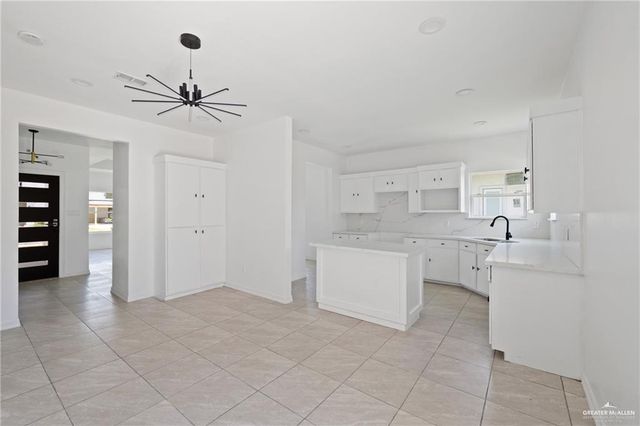 1713 Diplomat Drive, Edinburg, TX 78542