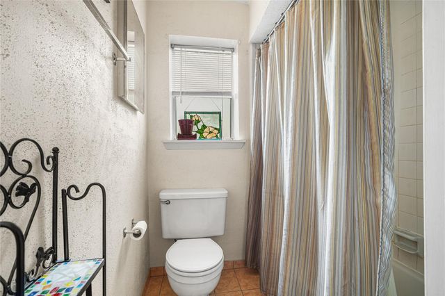 3302 Hunterwood Drive, Missouri City, TX 77459