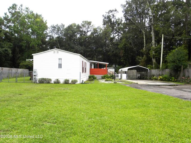 18265 Robin Oaks Drive, Gulfport, MS 39503