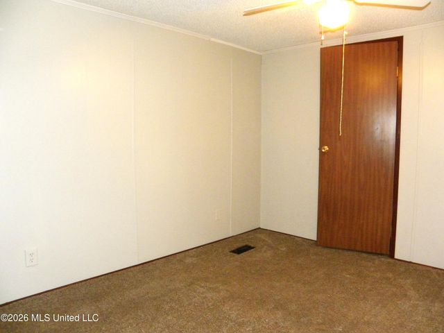 18265 Robin Oaks Drive, Gulfport, MS 39503