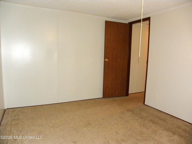 18265 Robin Oaks Drive, Gulfport, MS 39503
