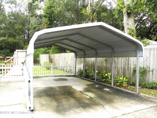 18265 Robin Oaks Drive, Gulfport, MS 39503