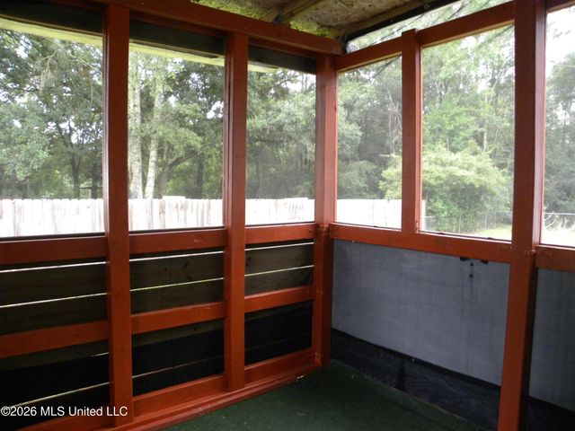18265 Robin Oaks Drive, Gulfport, MS 39503