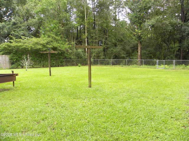 18265 Robin Oaks Drive, Gulfport, MS 39503