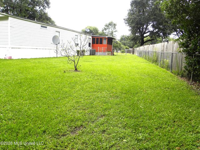 18265 Robin Oaks Drive, Gulfport, MS 39503