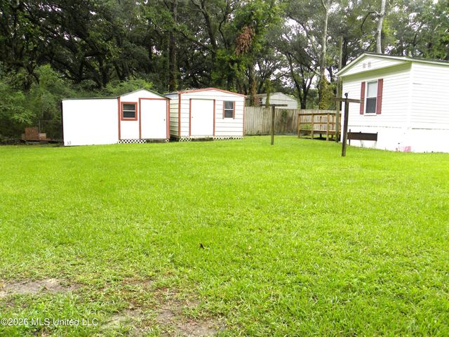 18265 Robin Oaks Drive, Gulfport, MS 39503