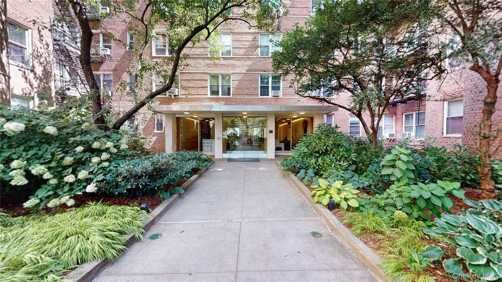 800 Grand Concourse 2DN, Bronx, NY 10451