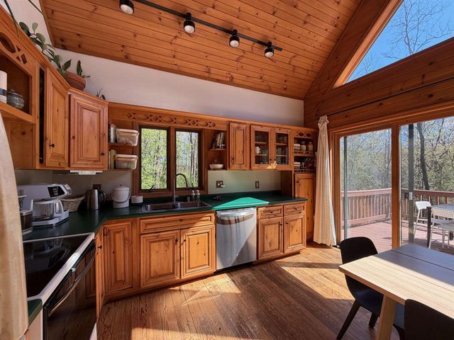 N4716 3rd Avenue, Oxford, WI 53952