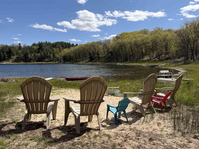 N4716 3rd Avenue, Oxford, WI 53952