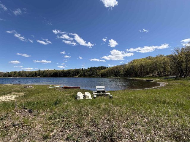 N4716 3rd Avenue, Oxford, WI 53952