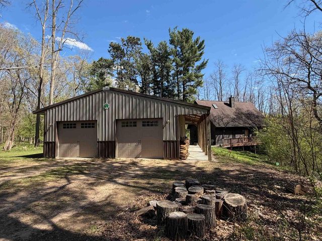 N4716 3rd Avenue, Oxford, WI 53952