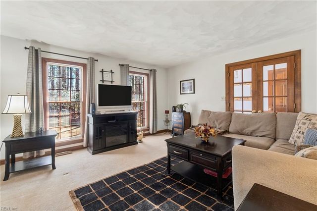 2468 Freeman Mill RD, Suffolk, VA 23438