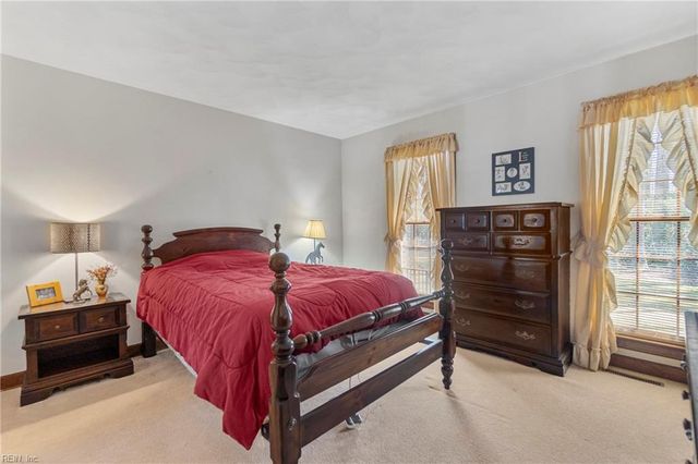 2468 Freeman Mill RD, Suffolk, VA 23438