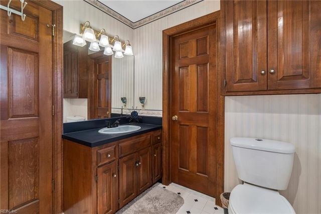 2468 Freeman Mill RD, Suffolk, VA 23438