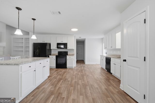 381 Riley Circle NW, Milledgeville, GA 31061