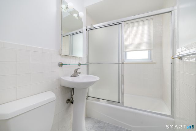 250 Glenbrook Road 38C, Stamford, CT 06906