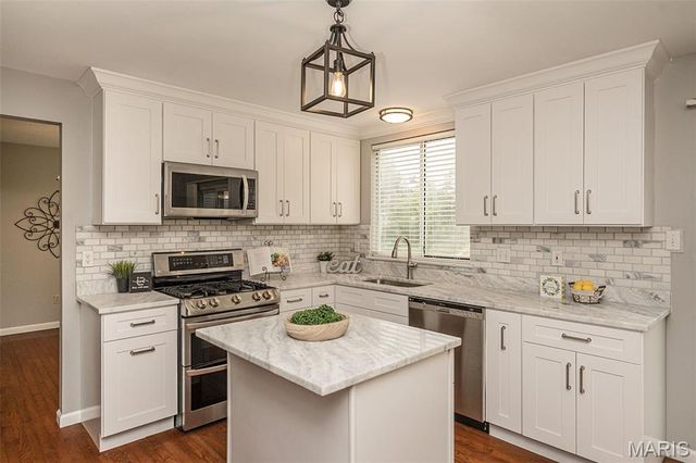 10145 Morgan Ridge Drive, Mehlville, MO 63123