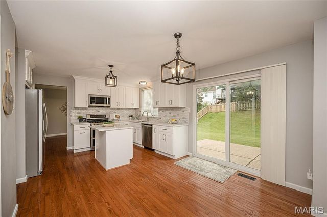 10145 Morgan Ridge Drive, Mehlville, MO 63123