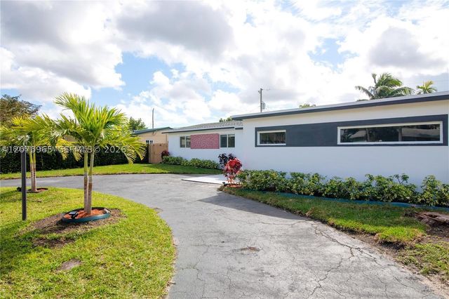 9310 SW 57th Ter, Miami, FL 33173