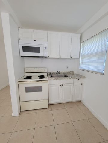 1853 NW 5TH Street 2, Miami, FL 33125